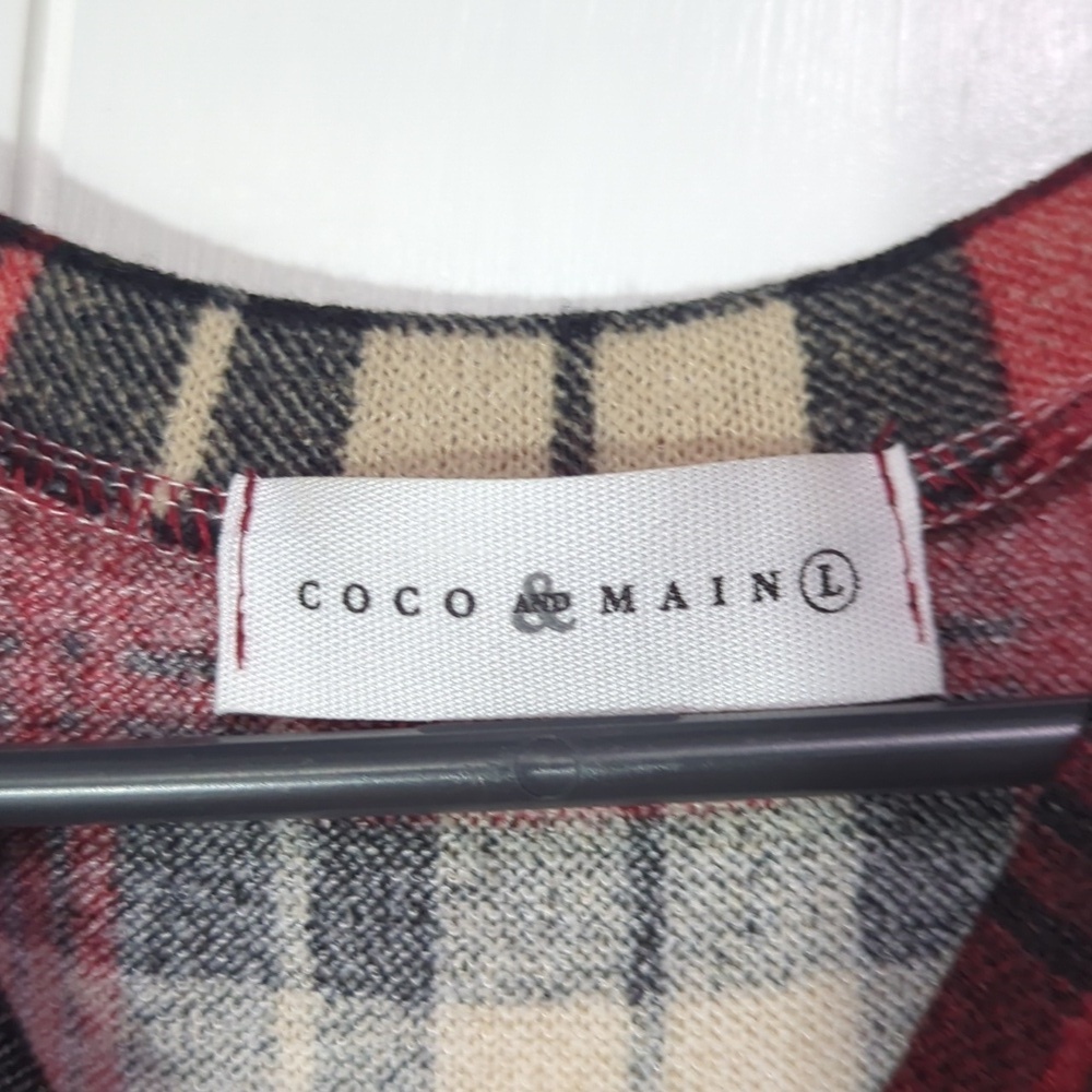 ❤️5/$25 Coco And Main Plaid Sleeveless Top - Red and Black - Picture 3 of 4